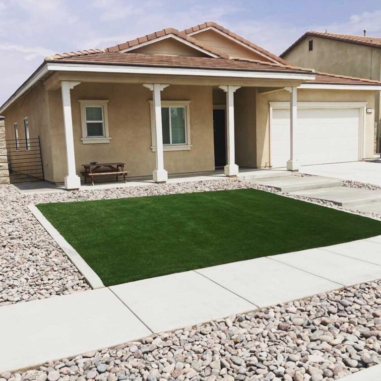 A house with grass in the front yard