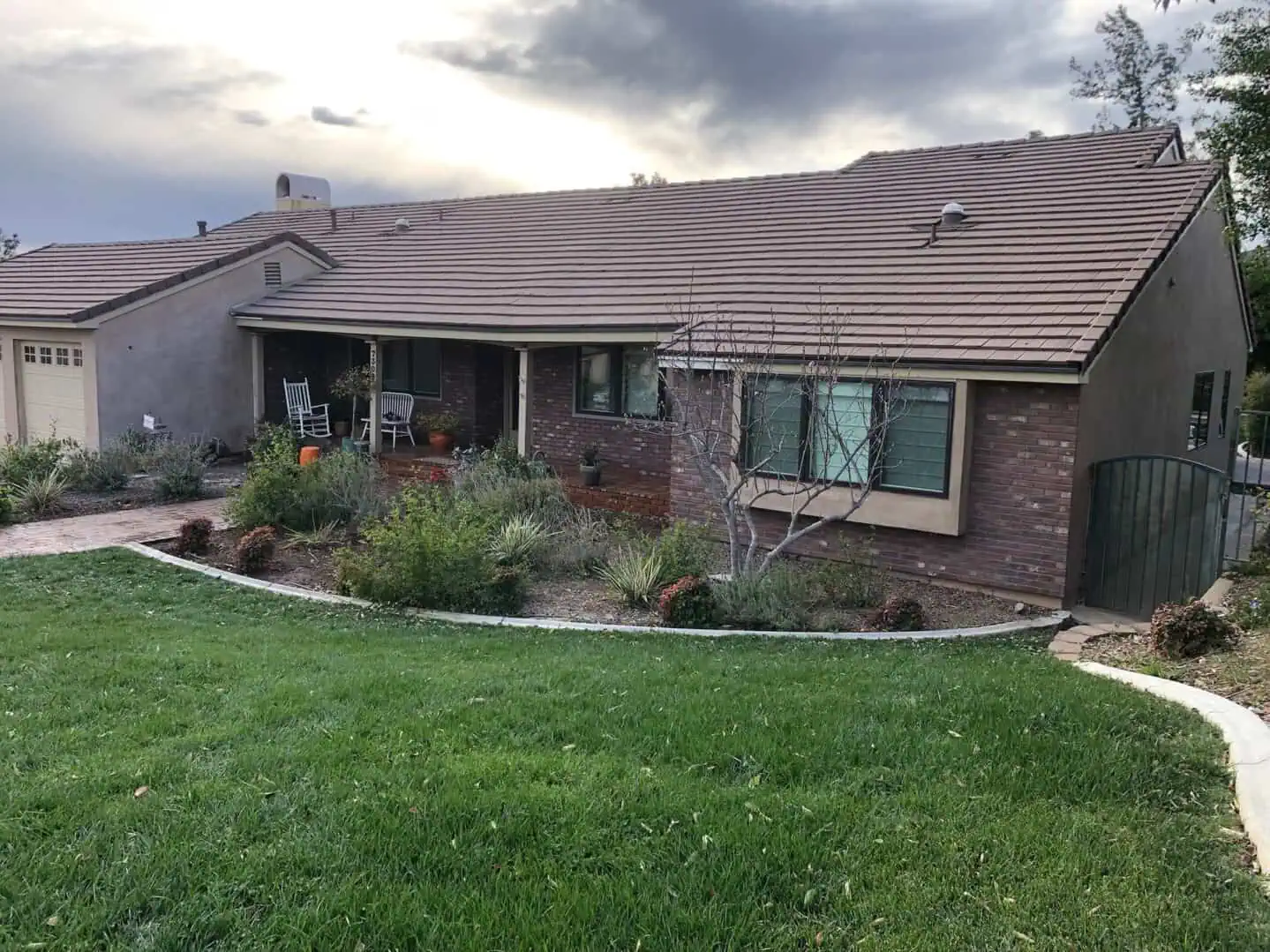 A house with a lawn and a yard